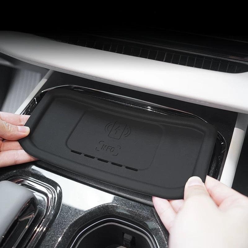 Center Wireless Charger Silicone Pad for ZEEKR 009 - Geelyevs